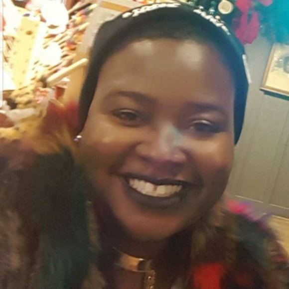 Meet your Posher, Katrina - Picture 2 of 7